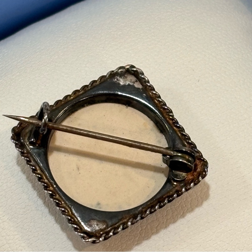 Vintage Windmill Brooch with Blue and White Design - Picture 5 of 8